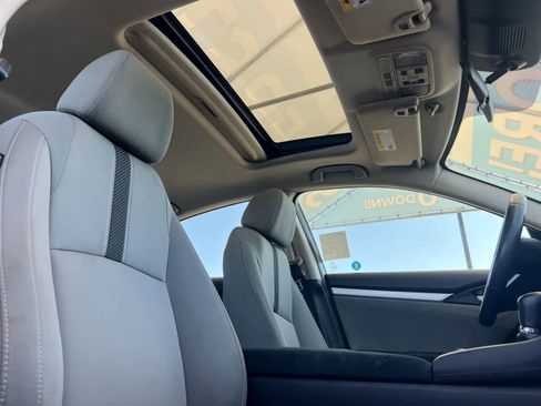 Used 2019 Honda Civic EX image 17