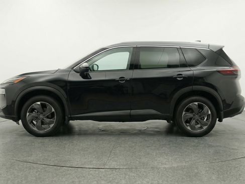 Used 2025 Nissan Rogue SV image 5