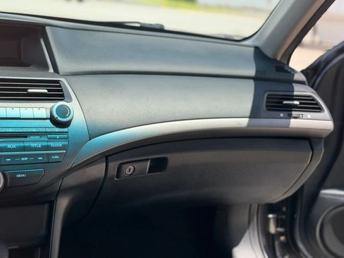 Used 2011 Honda Accord LX-S image 26
