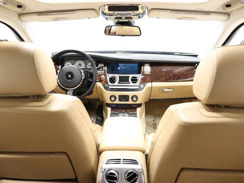 Used 2010 Rolls-Royce Ghost RWD image 28