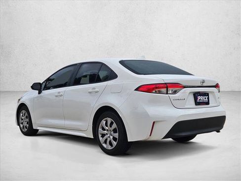 Used 2024 Toyota Corolla LE FWD image 7