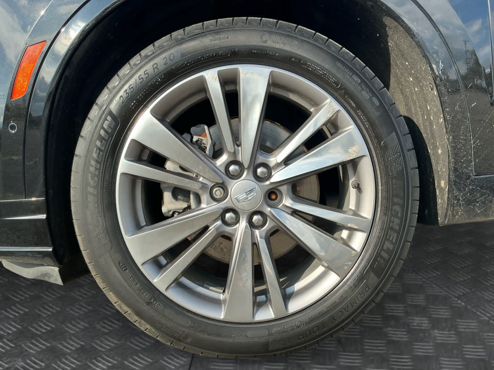 Used 2024 Cadillac XT6 Premium Luxury w/ Technology Package AWD/4WD image 14