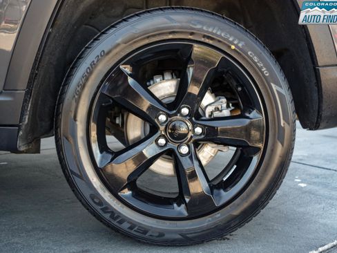 Used 2023 Jeep Grand Cherokee Altitude image 27