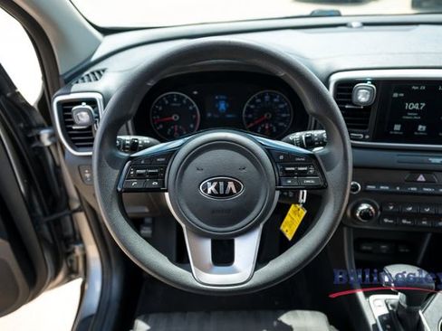Used 2020 Kia Sportage LX AWD/4WD image 12
