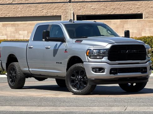 Used 2021 RAM 2500 Big Horn w/ Night Edition AWD/4WD image 2