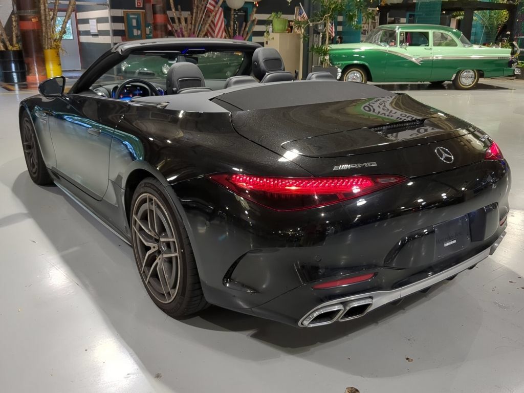Certified 2023 Mercedes-Benz SL 63 AMG 4MATIC image 11