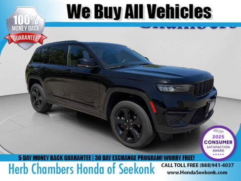 Used 2022 Jeep Grand Cherokee Altitude AWD/4WD image 1
