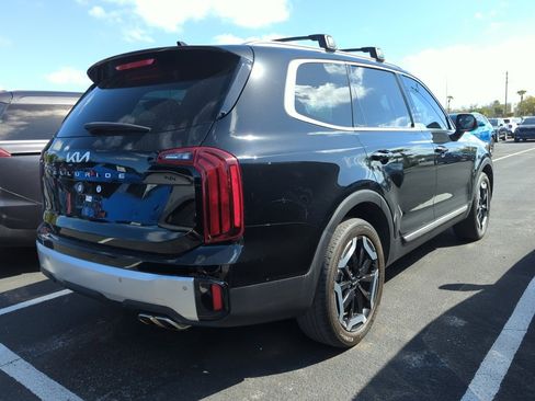 Certified 2024 Kia Telluride S image 10