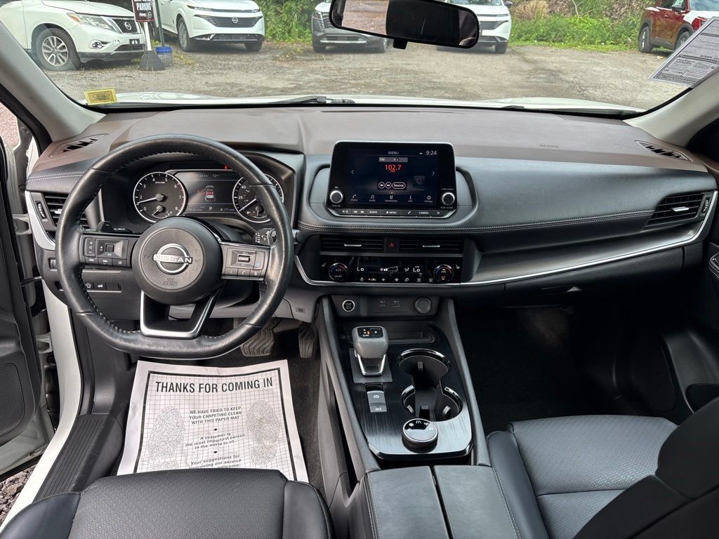 Certified 2023 Nissan Rogue SV w/ SV Premium B Package AWD/4WD image 16