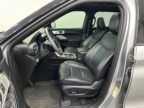 Used 2021 Ford Explorer ST w/ Equipment Group 401A image 9