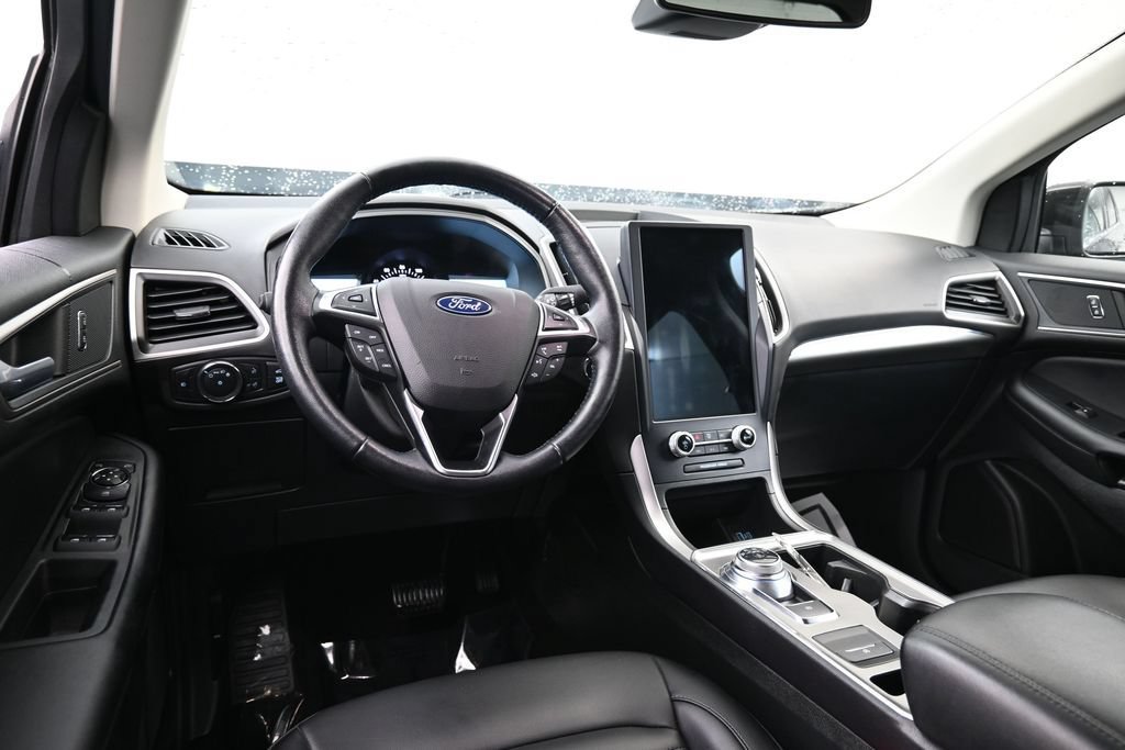 Certified 2022 Ford Edge SEL w/ Convenience Package AWD/4WD image 11