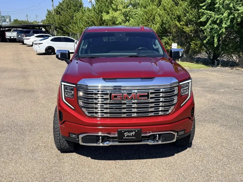 Used 2024 GMC Sierra 1500 Denali AWD/4WD image 8