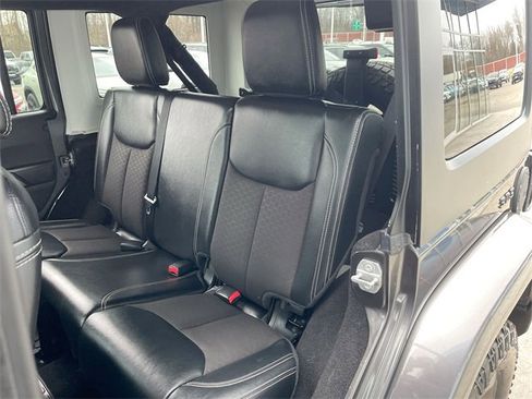 Used 2017 Jeep Wrangler Unlimited Sport image 21