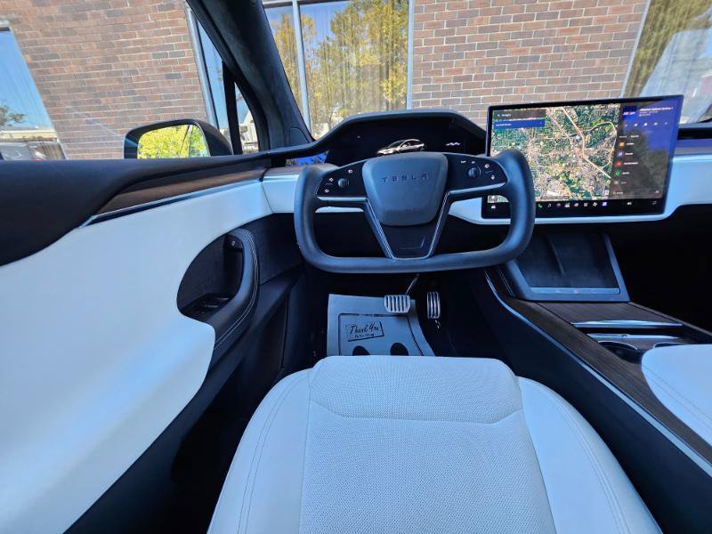 Used 2023 Tesla Model X AWD/4WD image 4