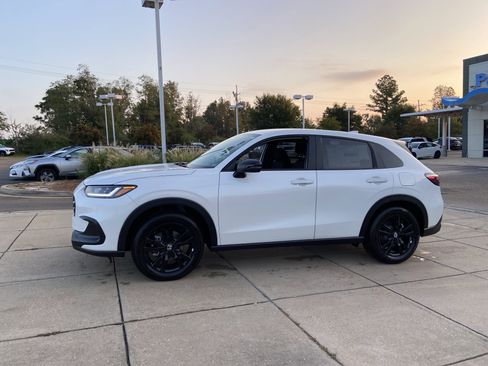 New 2026 Honda HR-V Sport image 5