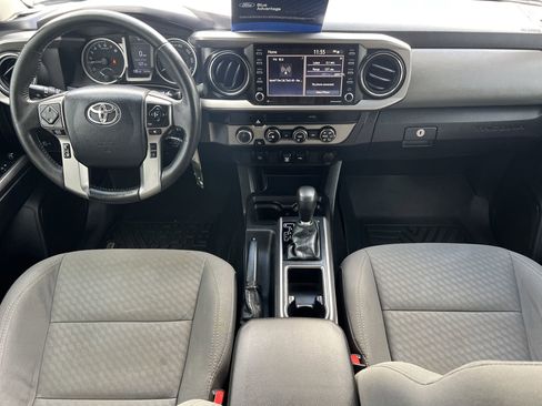 Used 2020 Toyota Tacoma 4x4 Double Cab image 5