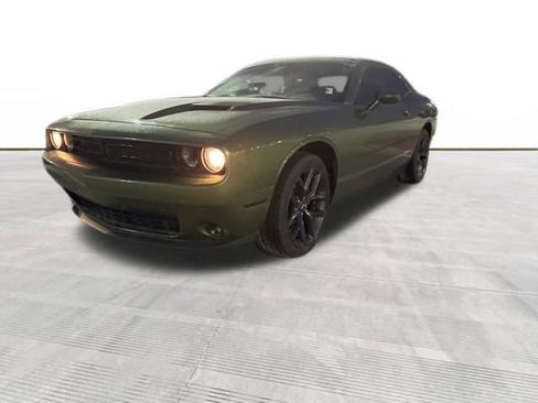 Used 2020 Dodge Challenger SXT w/ Blacktop Package image 2