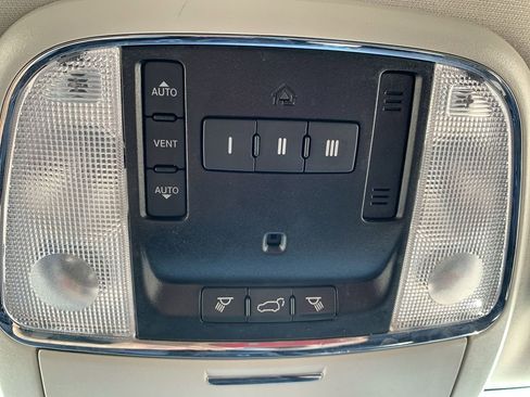 Used 2019 Dodge Durango GT image 28