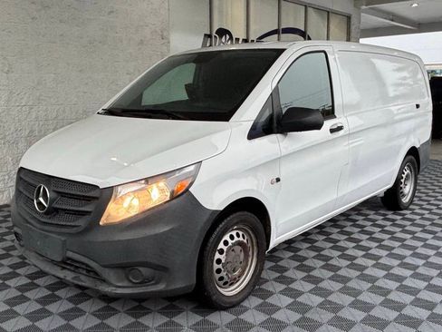 Used 2016 Mercedes-Benz Metris image 5