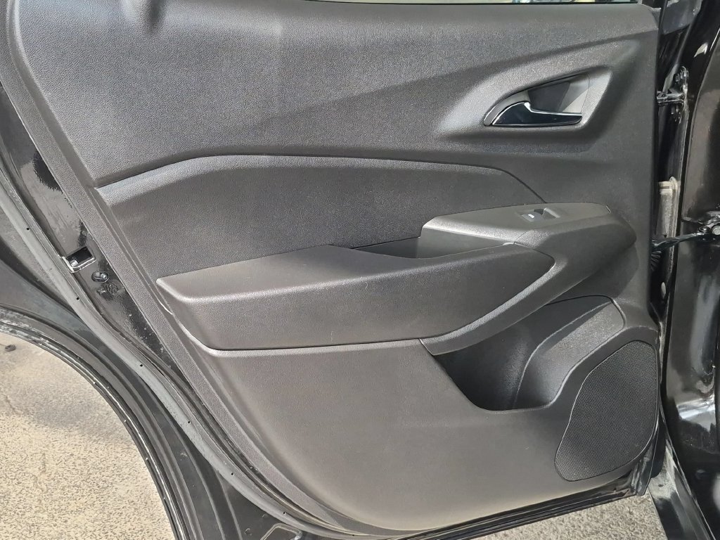 Used 2026 Chevrolet Trax LT FWD image 24