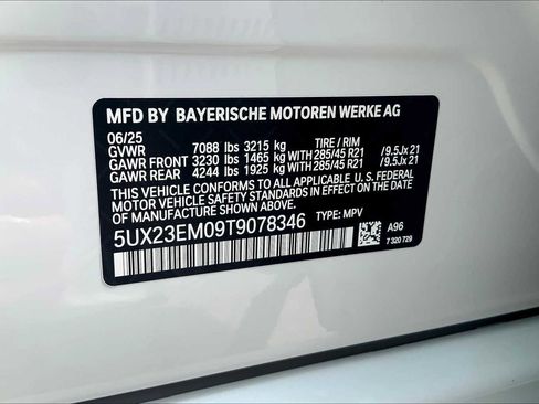 Used 2026 BMW X7 xDrive40i w/ Premium Package image 19