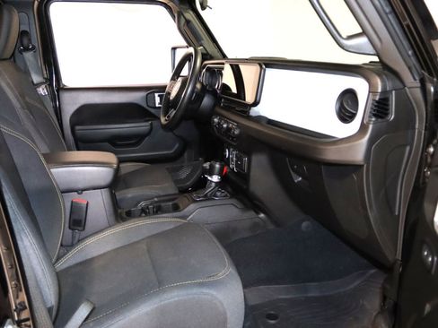 Used 2024 Jeep Gladiator Sport AWD/4WD image 59