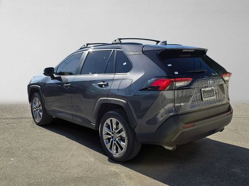 Used 2025 Toyota RAV4 XLE Premium FWD image 5