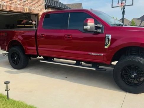 Used 2017 Ford F250 Lariat w/ Lariat Ultimate Package AWD/4WD image 4