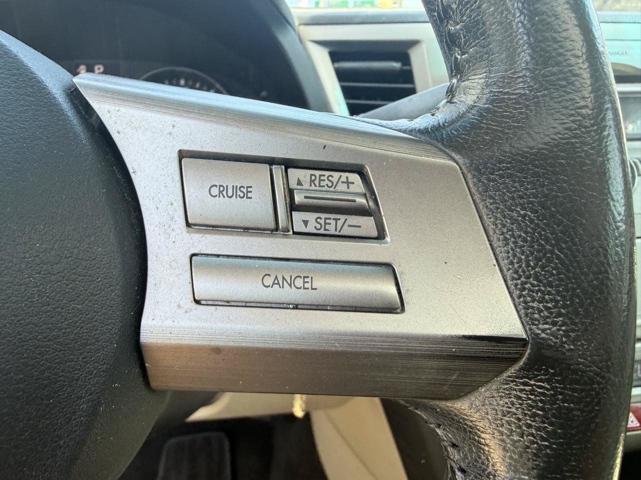 Used 2011 Subaru Legacy 2.5i Limited AWD/4WD image 27