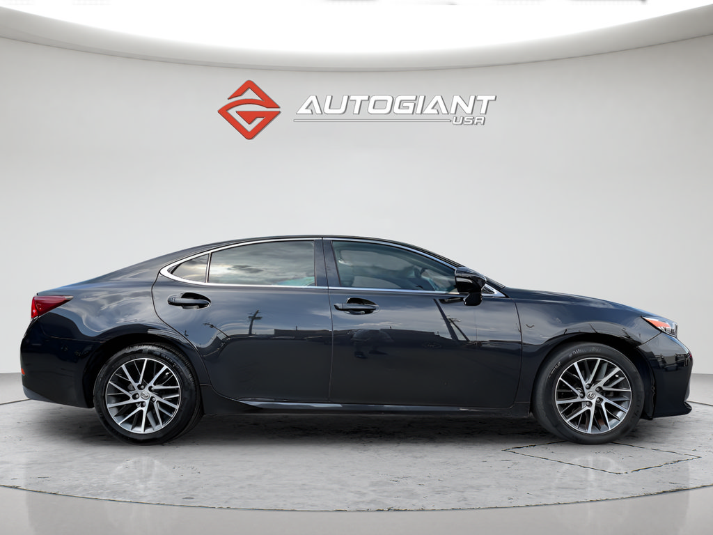 Used 2016 Lexus ES 350 w/ Navigation System Package FWD image 9