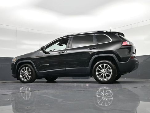 Used 2019 Jeep Cherokee Latitude Plus FWD image 36
