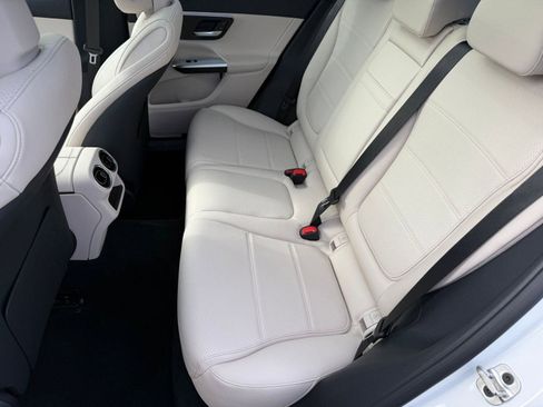 New 2026 Mercedes-Benz GLC 300 image 14
