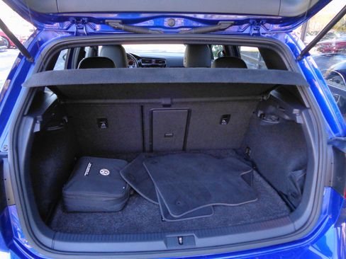 Used 2019 Volkswagen Golf R 4-Door image 17