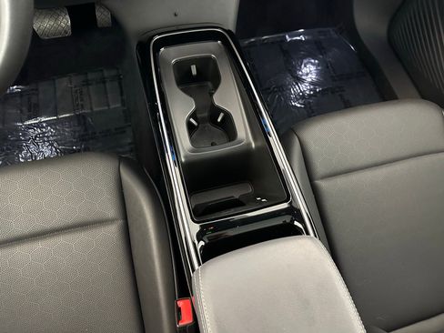 Used 2023 Volkswagen ID.4 Pro S image 16