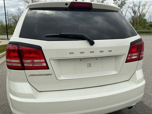Used 2017 Dodge Journey SE w/ Flexible Seating Group FWD image 9