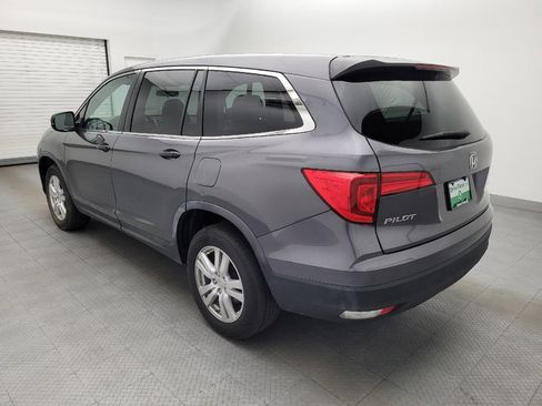 Used 2017 Honda Pilot LX image 9