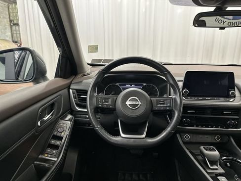 Used 2023 Nissan Rogue SV w/ SV Premium B Package AWD/4WD image 13