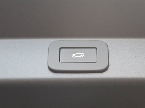 New 2025 Land Rover Range Rover Sport Dynamic SE image 23