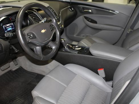 Used 2019 Chevrolet Impala LT image 11