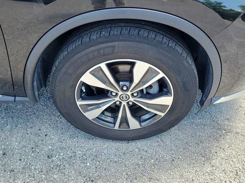 Used 2019 Nissan Murano SV AWD/4WD image 7