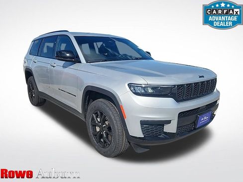 Used 2024 Jeep Grand Cherokee L Altitude AWD/4WD image 1