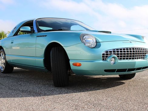 Used 2002 Ford Thunderbird image 9