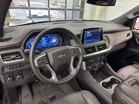 Used 2023 Chevrolet Tahoe Z71 w/ Luxury Package image 20