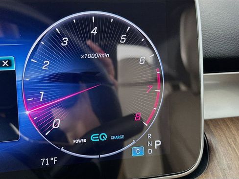 Used 2022 Mercedes-Benz C 300 Sedan image 13