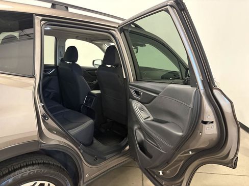 Used 2024 Subaru Forester Premium AWD/4WD image 36