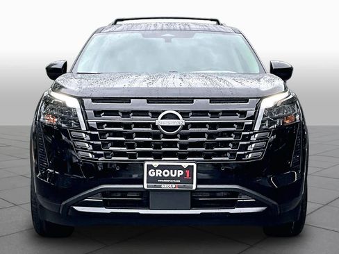 New 2026 Nissan Pathfinder SV w/ SV Premium Package FWD image 3