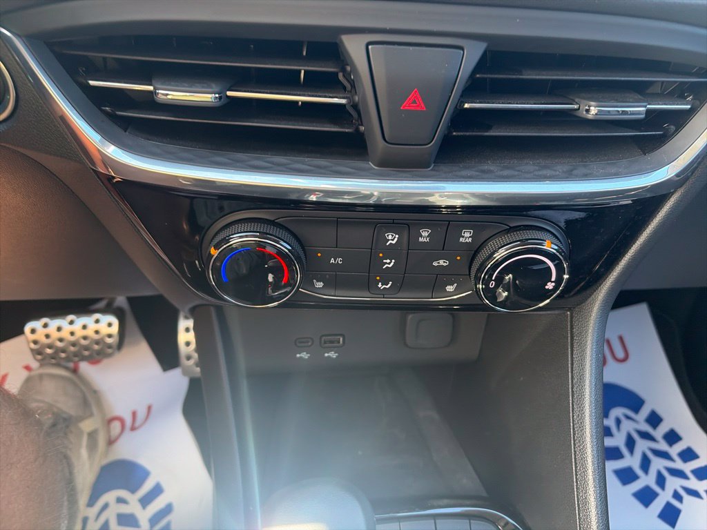 Used 2024 Buick Encore GX Sport Touring w/ Comfort Package FWD image 23