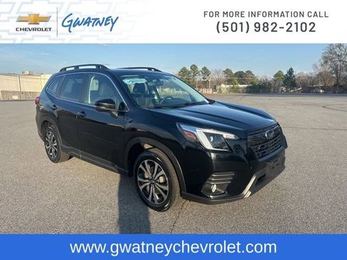 Used 2023 Subaru Forester Limited image 3