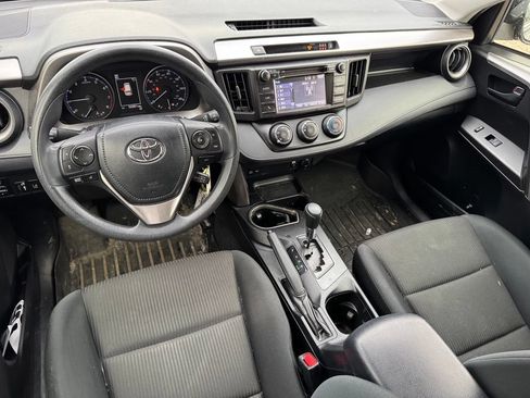 Used 2017 Toyota RAV4 LE w/ Carpet Mat Package AWD/4WD image 6