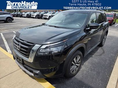 Used 2025 Nissan Pathfinder SL
